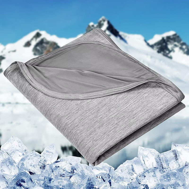 暑がりな方のための冷却サマーブランケット、軽量で薄い冷感ブラ - Cooling Blanket Hot Sleepers のレビューと価格